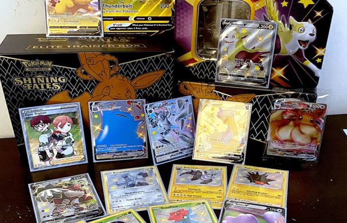 Pokemon TCG_ Shining Fates Elite Trainer Box